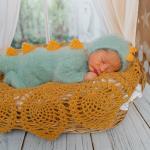 Handmade Knitted Dinosaur Costume for Kids – Green with Yellow Spikes, Soft & Cozy Outfit for Parties, Holidays, Photoshoots, or Play"